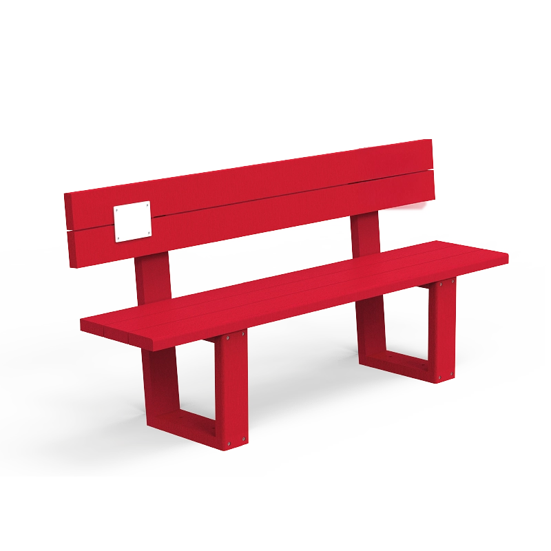 Image média: 🟥 Installation des bancs rouges "Tu n'es pas seule"