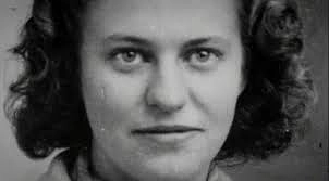 Image média: Marie-José CHOMBART DE LAUWE (née en 1923).