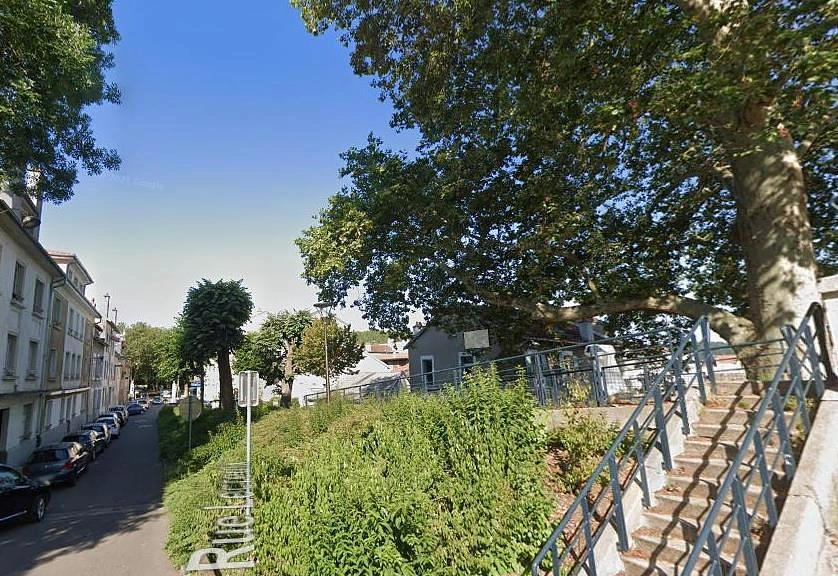 Image média: 🌹 Aménager la rue Lecreulx en rue-jardin afin d’assurer le lien entre le parc de la Pépinière et les berges du canal de la Marne-au-Rhin.